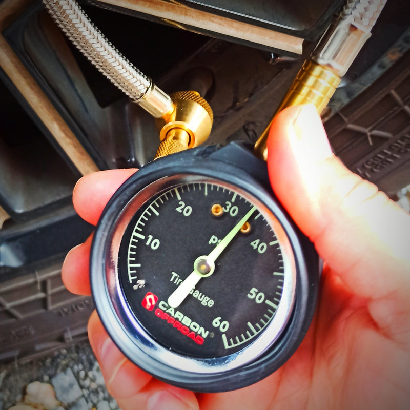 Load image into Gallery viewer, CARBON OFFROAD - Analog Speedy Tyre Deflator-Title--image_recovery gear australia